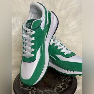 Ladies Reebok Trainers Sz 8.5